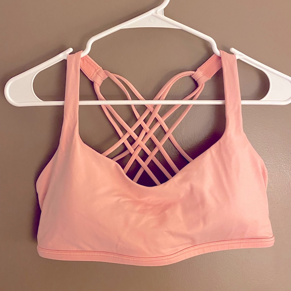 Lululemon Free to Be Bra